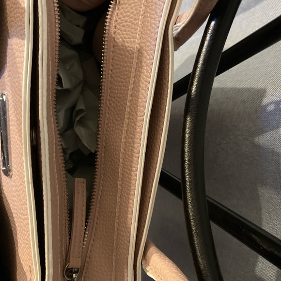 Women’s Nautica Soft pastel pink purse/handbag - Picture 3 of 7